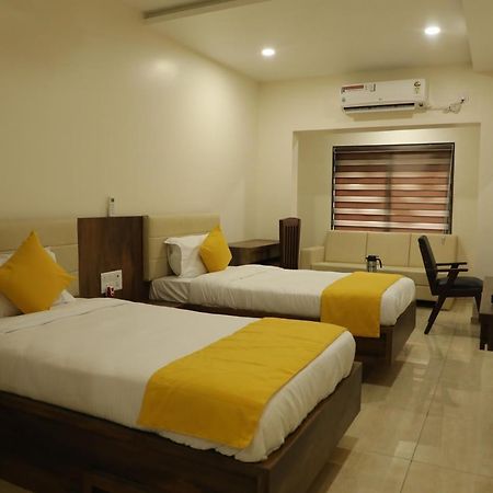 Hotel Balaji Palace Porbandar Exterior foto