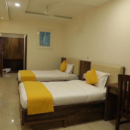 Hotel Balaji Palace Porbandar Exterior foto